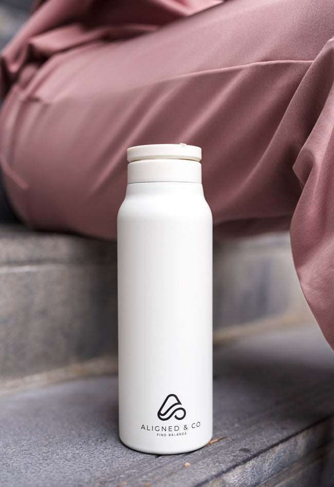 Aligned & Co Magnetic Hydration Bottle